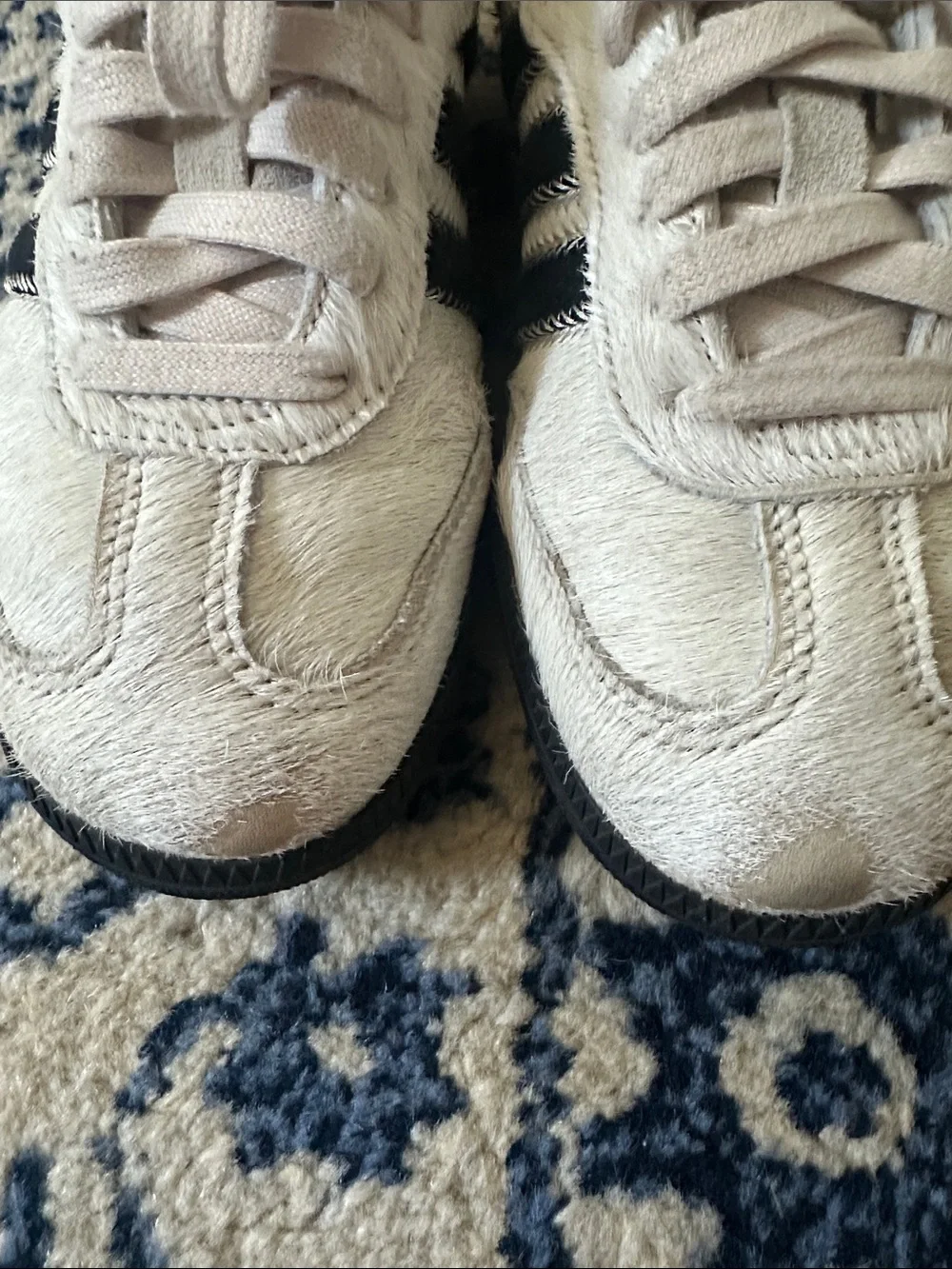 adidas White and Black samba-Style Leather Sneakers - Picture 3 of 8